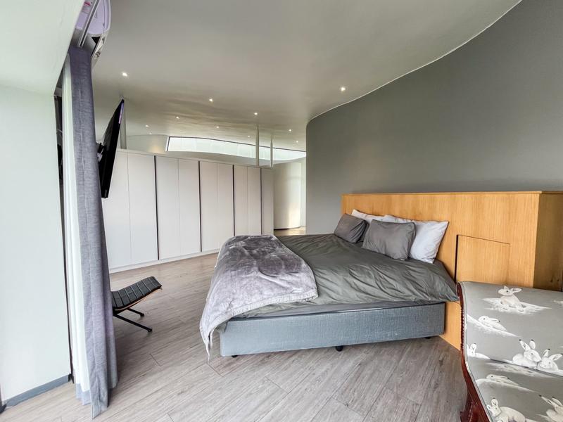 6 Bedroom Property for Sale in Hoog En Droog Western Cape